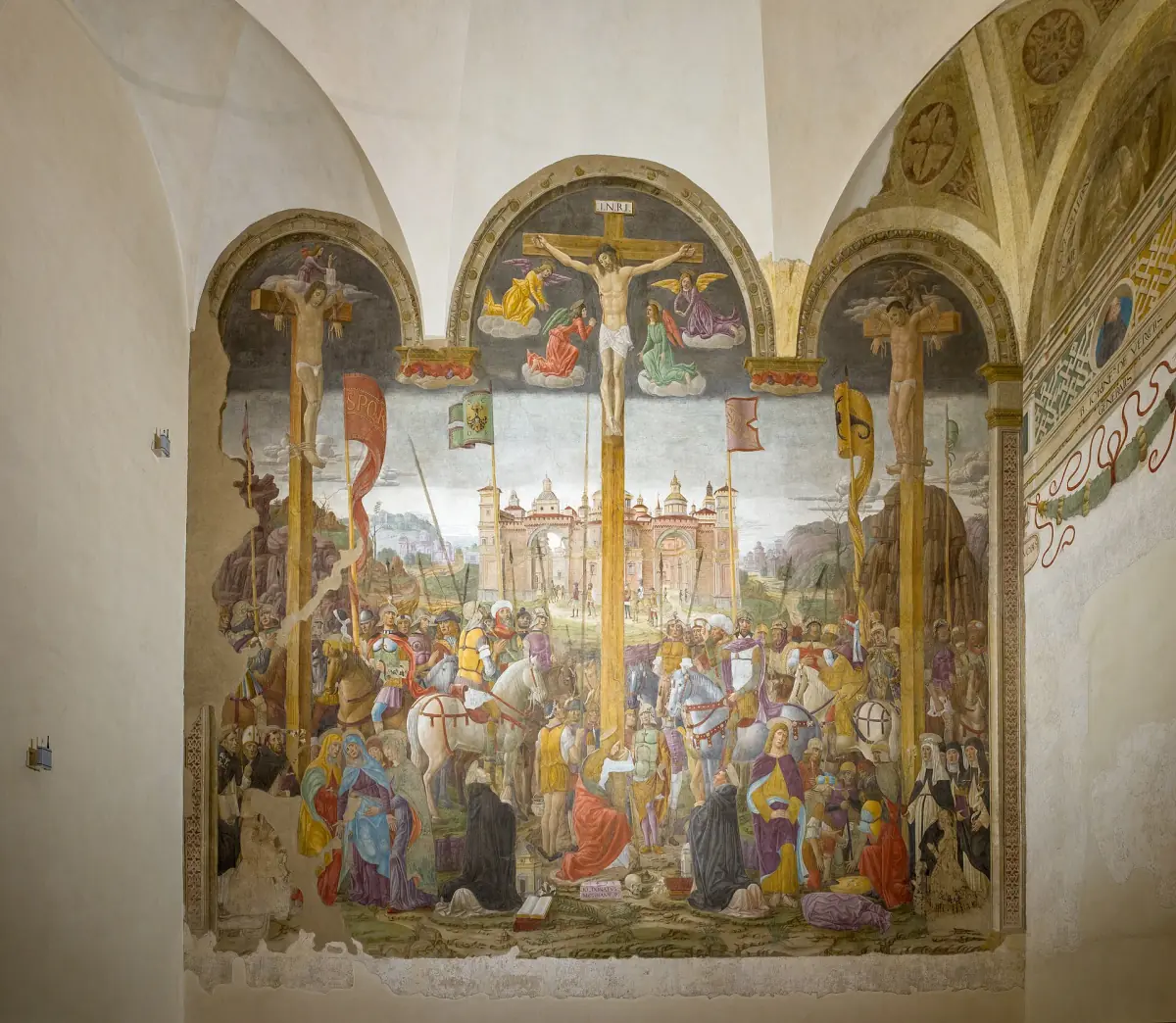 Montorfano's Crucifixion in the refectory of Santa Maria delle Grazie