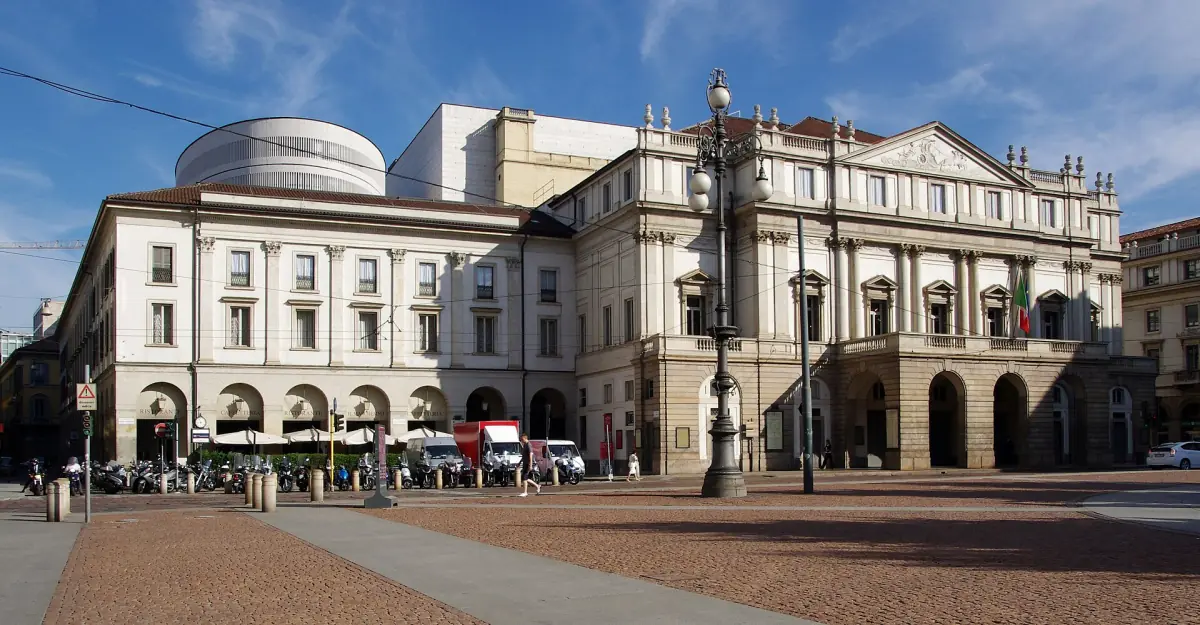 Teatro alla Scala on Piazza della Scala
